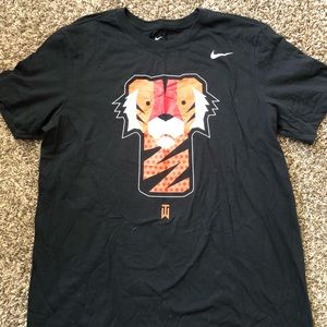 Nike tiger woods tee